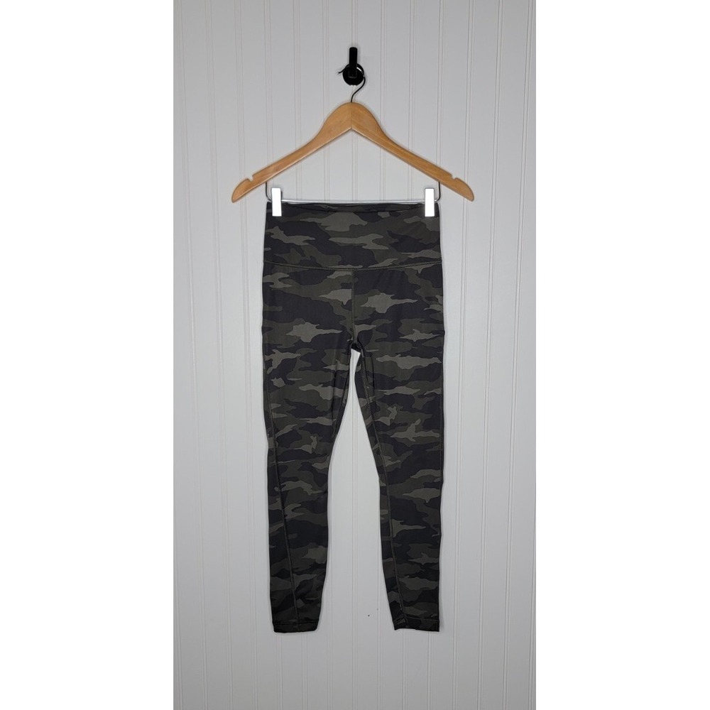 Athleta Ultimate 7/8 Tight Pockets Women's Size XS Green Camouflage